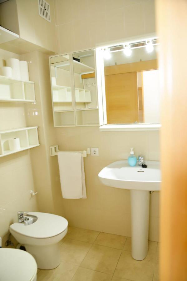 Appartamento Apartamento En Pleno Centro De Cambrils Esterno foto